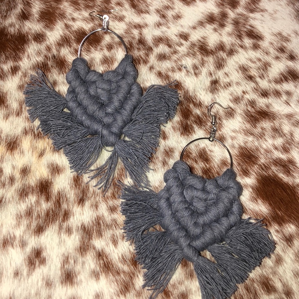 Macrame gray earrings!